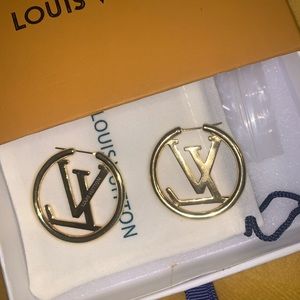 LV Hoops